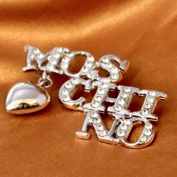 MOSCHINO 모스키노 브로치