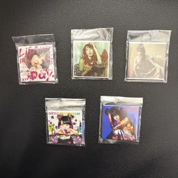 LiSA 가챠 캔뱃지 묶음 판매
