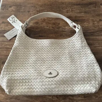Fiorelli 뜨개질 화이트 백 25주년 기념