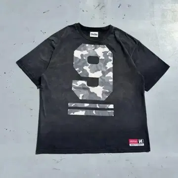 9090 Numbering Sprayed Camo Tee L