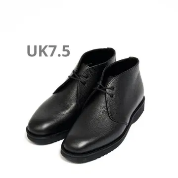 UK7.5 OVY SANDERS 추카 부츠 BLACK