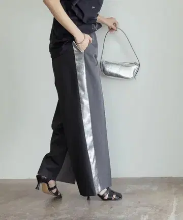 새상품급 Eimee Law 사이드 라인 슬랙스 팬츠