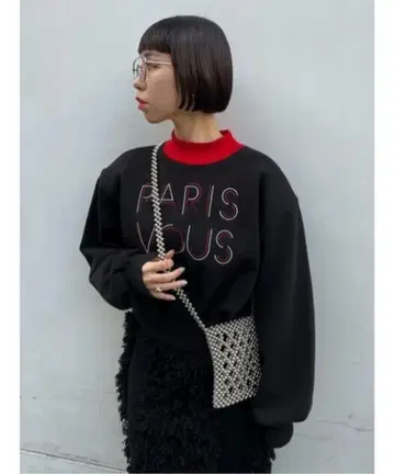 PARIS VOUS 로고 맨투맨 블랙 빨간색