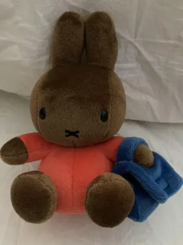 멜라니 봉제 인형 세키구치 미피 중간