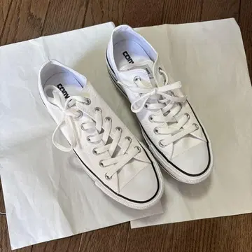 CONVERSE 화이트 스니커즈 로우컷