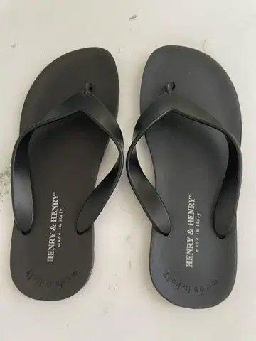 HENRY & HENRY 비치 샌들 블랙
