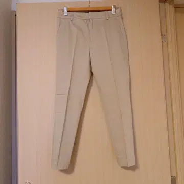 [ 새상품 미사용 ] 이에나 심플 슬랙스 팬츠 베이지
