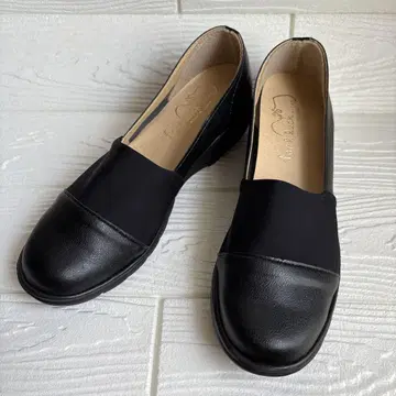 새상품 미사용품 블랙 슬립온 컴포트 슈즈 24.5cm 일본제