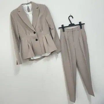 지라 aller bien 페플럼 자켓 수트 셋업