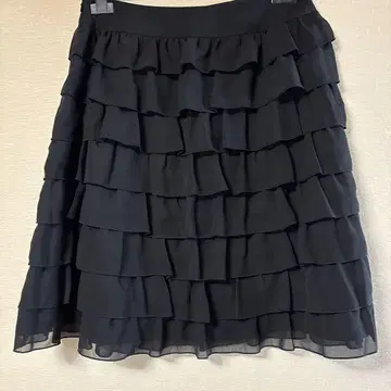 MS GRACY 프릴 블랙 스커트 40