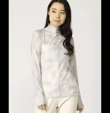 HARE 가라멜로 하이넥