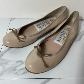 파르팔레 에나멜 발레 리본 플랫 펌프스 24cm