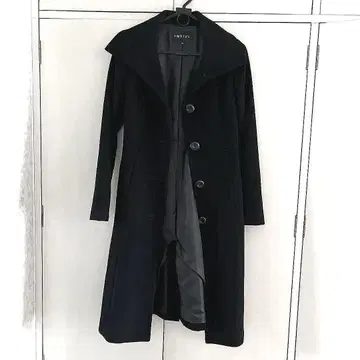 INDIVI 블랙 롱 코트 36