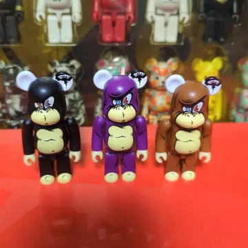 XLARGE BE@RBRICK 3개 세트