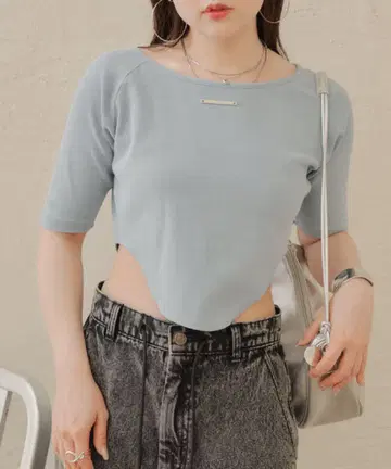 CHICO 피그먼트 라운드 치비T