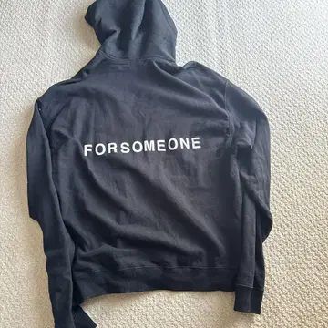 FOR SOMEONE 블랙 후드티