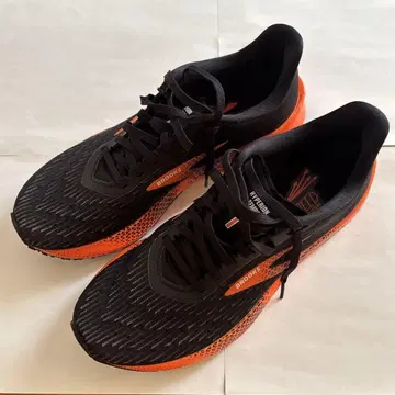 [새상품급] Brooks 하이페리온 템포 남성용 25.5cm