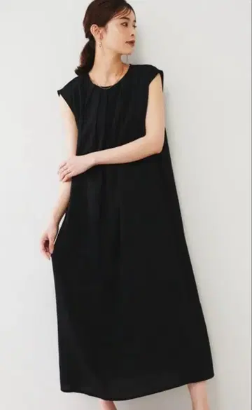 언타이틀 UNTITLED 블랙 슬리브리스 롱 원피스 1 새상품급