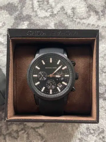 MICHAEL KORS MK8317 블랙 시계