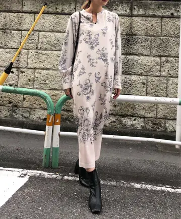 Ameri Vintage REHEMA KEY NECK DRESS