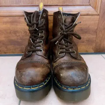 [가격 인하] [빈티지품] Dr.martens 가죽 부츠