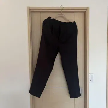 어반 리서치 폴리에스테르 슬랙스