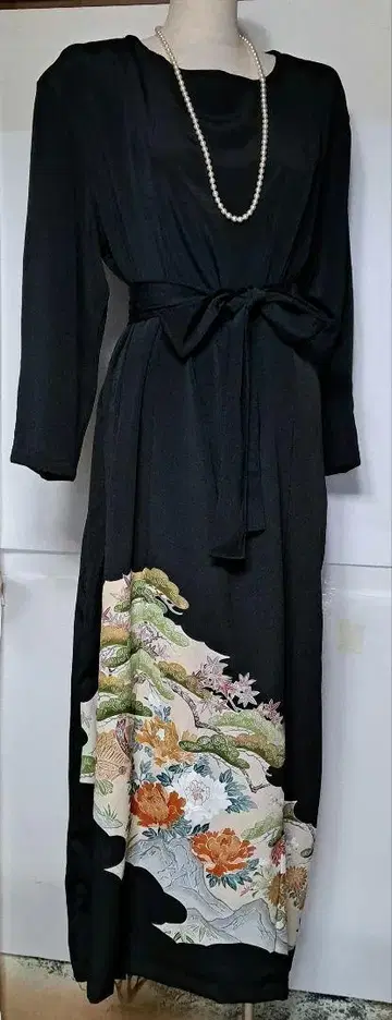 구로토메소데 리메이크 산수화 롱 드레스 벨트 포함