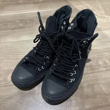 컨버스 블랙 하이컷 스니커즈