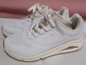 SKECHERS 스케쳐스 / 스니커즈 / 화이트 / 24cm