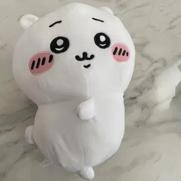 귀여운 화이트 봉제 인형