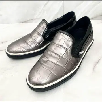 실버 크로커다일풍 슬립온 40 지미추 Jimmy Choo