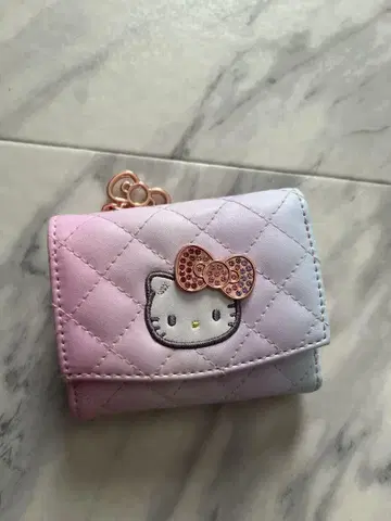 Hello Kitty 50주년 3단 폴더형 지갑
