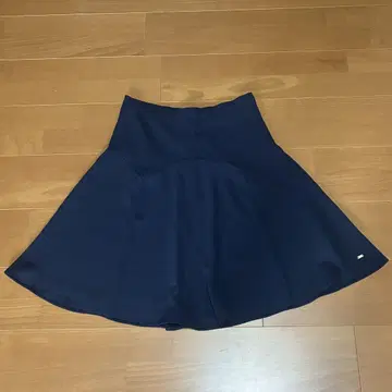 TOMMY HIFILGER 플레어 스커트