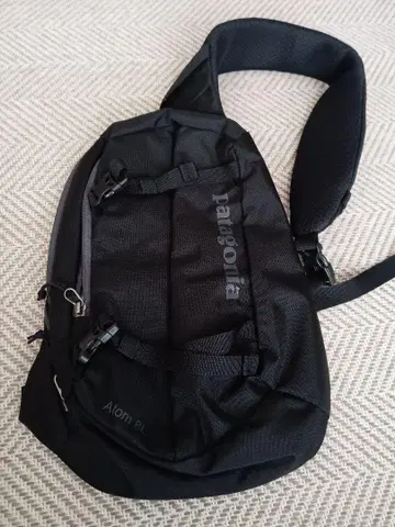 [새상품급] 파타고니아 아톰 슬링 8L 블랙