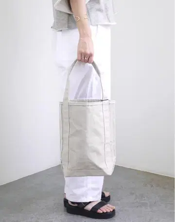 TEMBEA 캔버스 바게트 백