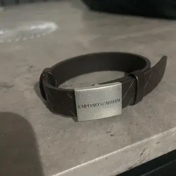 EMPORIO ARMANI 브라운 가죽 팔찌