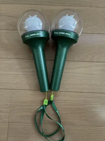 MGA Official Light Stick 2개 세트