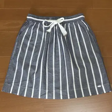 TOMMY HILFIGER 스트라이프 스커트 사이즈 4