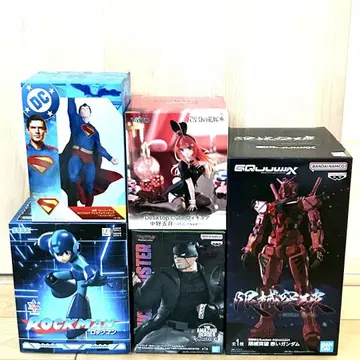 신상 피규어 세트 (슈퍼맨, 록맨, 건담 등)