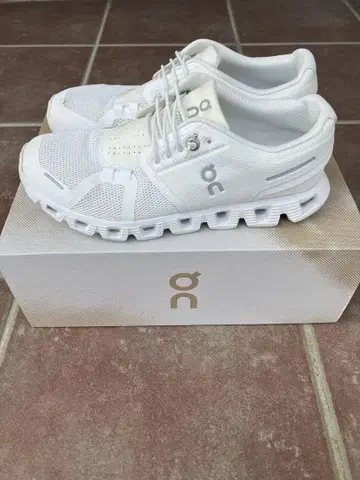 [온] 클라우드 화이트 24cm