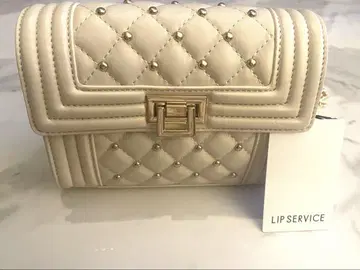 택 포함 미사용 새상품 LIP SERVICE 퀼팅 숄더백