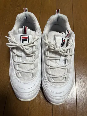FILA 화이트 스니커즈