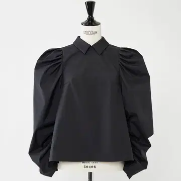 Heve 크루아상 칼라 블라우스 블랙 퍼프 슬리브 긴팔 개더