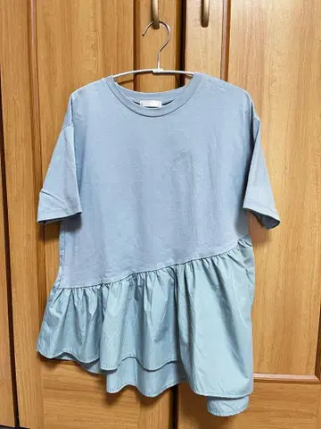 반팔 여성용 티셔츠 둥근넥 예쁜 밑단 개더 프릴 그린