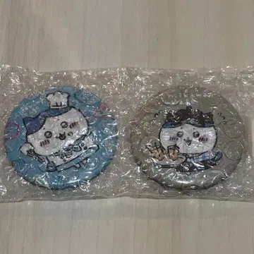 치이카와 카페 캔뱃지 하치와레 2점