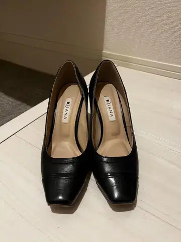 DIANA 블랙 펌프스 23cm 스퀘어토