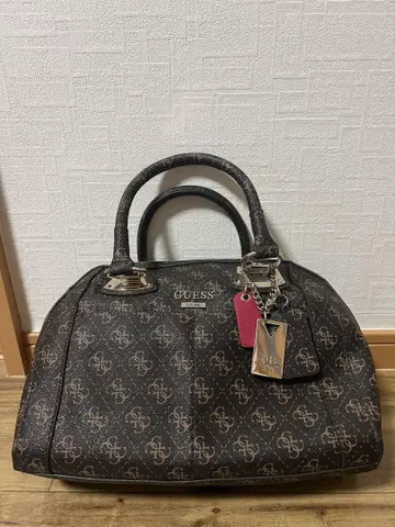 GUESS 브라운 핸드백