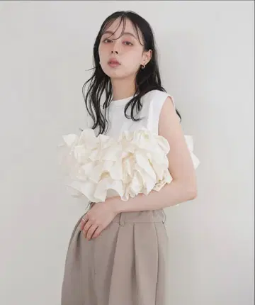 LIAN 프릴 뷔스티에 도킹 T