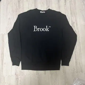 Brook 2022AW 로고 디자인 스웨트