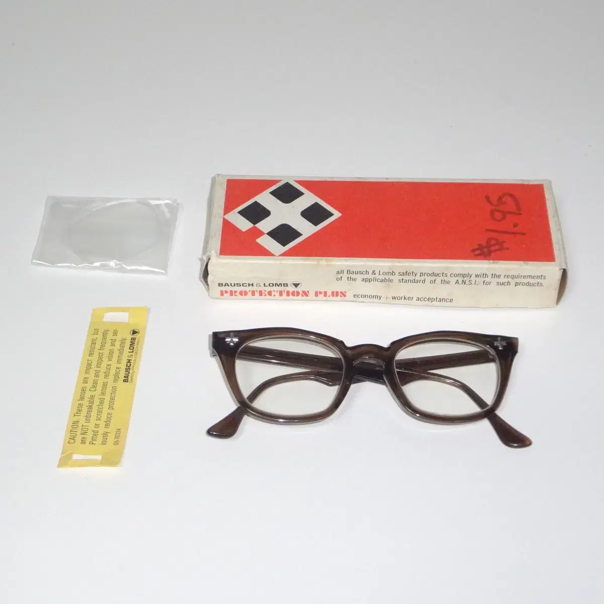 60s Criss Optical Yank prisoner glasses #라시트포,#블라인드